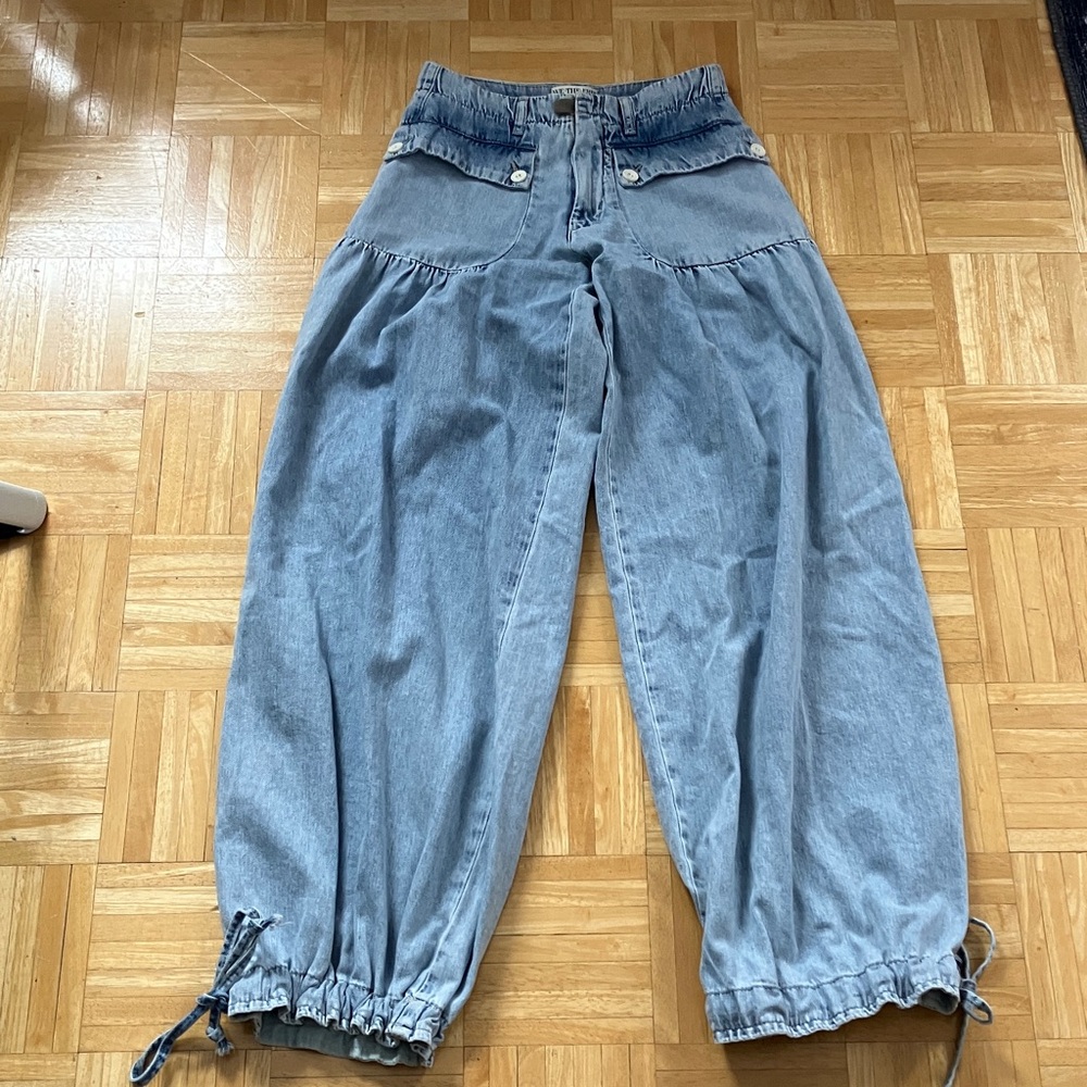 We the Free lotus balloon jeans 24 EUC - Picture 3 of 14